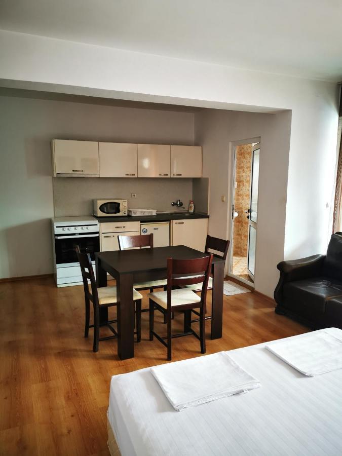 Jelezchevi Guest Rooms Primorsko Exterior foto