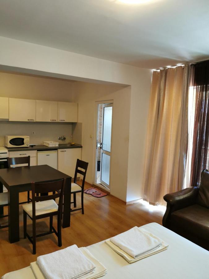 Jelezchevi Guest Rooms Primorsko Exterior foto