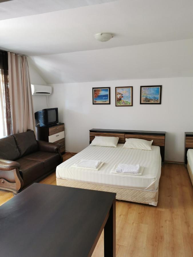 Jelezchevi Guest Rooms Primorsko Exterior foto